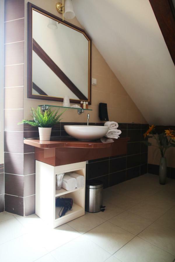 Sobe Bimbo Hotel Zaprešić Buitenkant foto